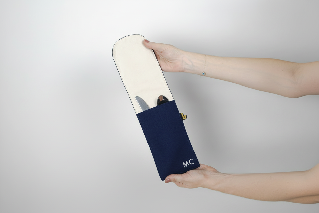 Porta Talher Azul Marinho - Vista em Uso